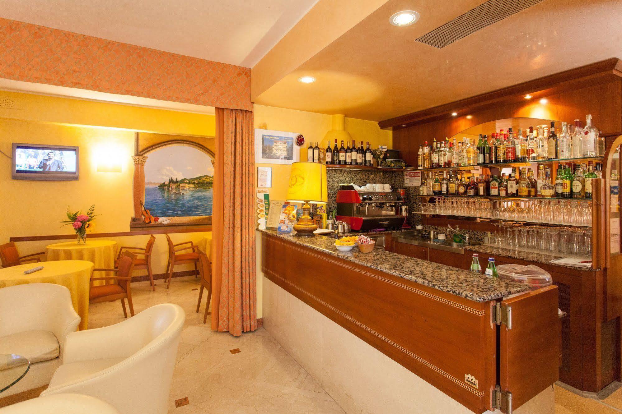 Hotel Gardenia & Villa Charme Adults Friendly 4Star Service Бардолино Экстерьер фото