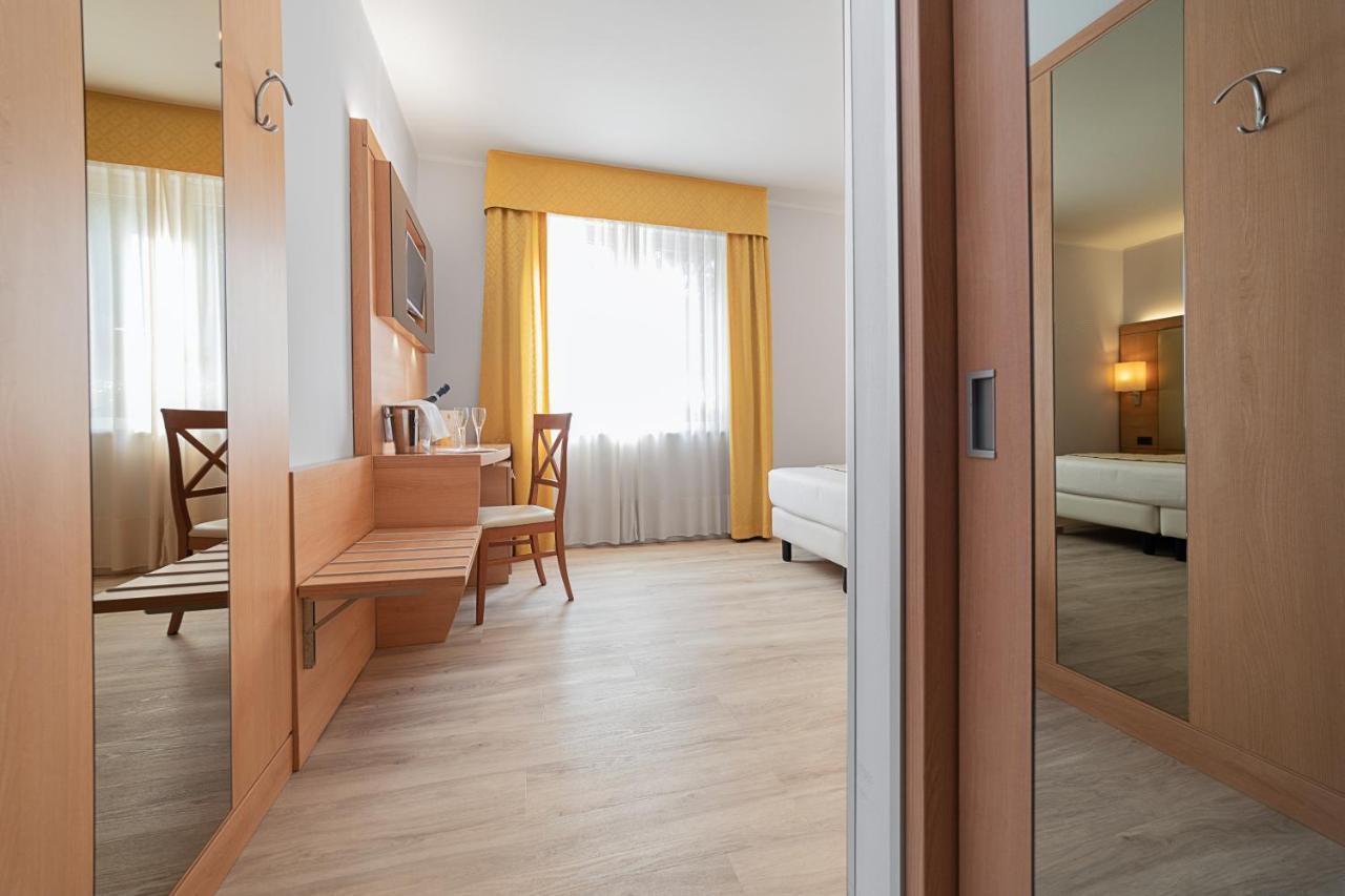 Hotel Gardenia & Villa Charme Adults Friendly 4Star Service Бардолино Экстерьер фото