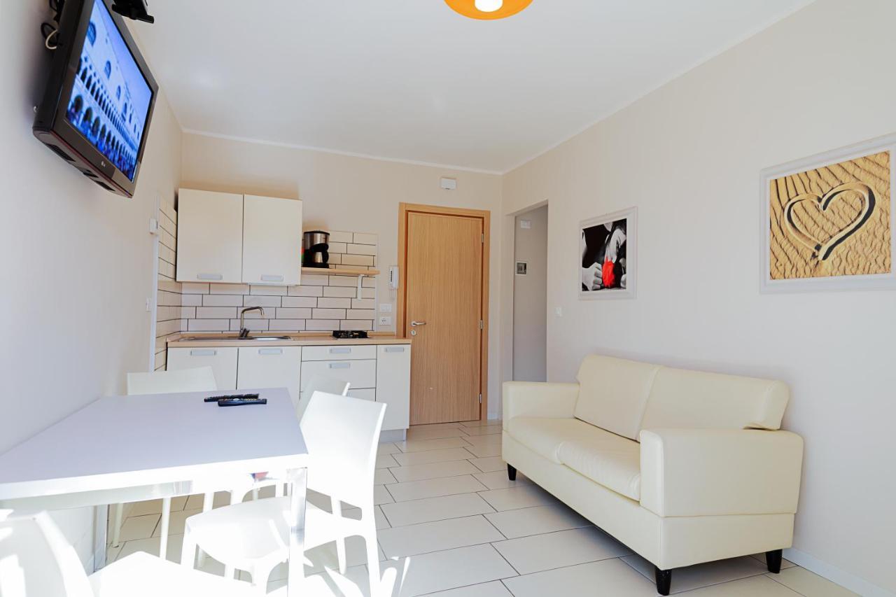 Hotel Gardenia & Villa Charme Adults Friendly 4Star Service Бардолино Экстерьер фото